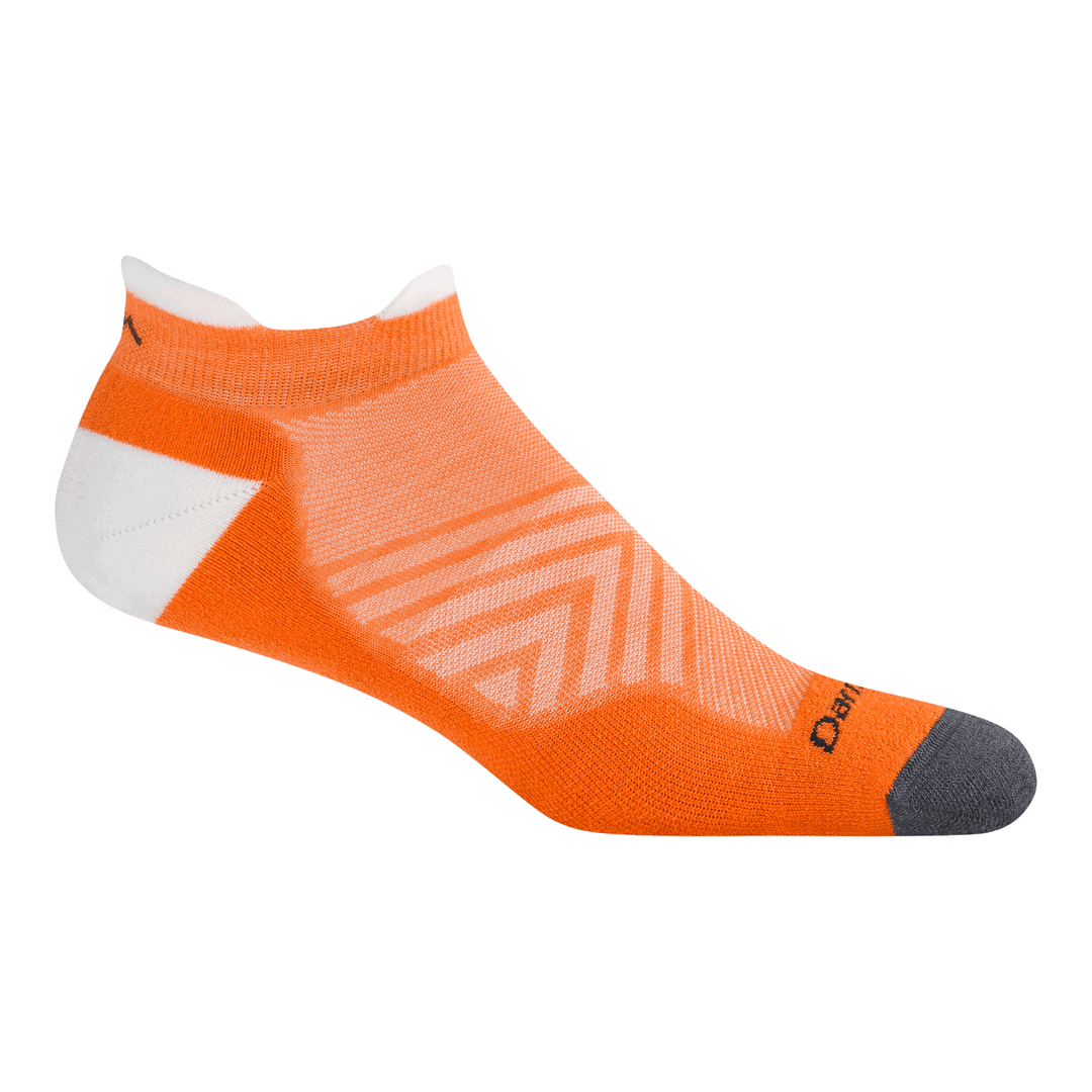 1039 ultra-lightweight no show run in tiger colorway featuring an orange body charcoal toe/logo and white heel/tab