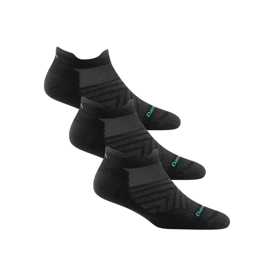 Three pairs of the 1047 Ultra-lightweight no show with cushion in black