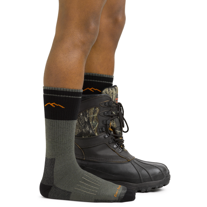 Men's Heavyweight Hunting Boots Socks in Forest Green with hunting boots