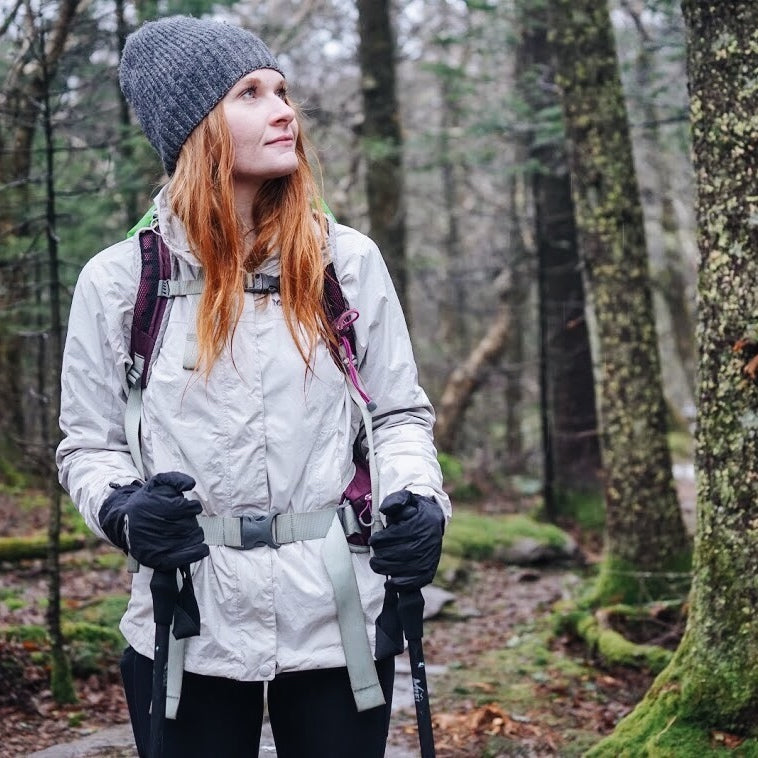 What to Wear Hiking: Layering, Seasons, and More – Darn Tough