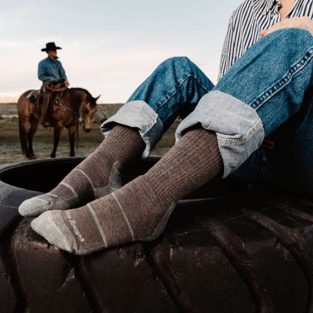 How Cushioned Work Socks Help Reduce Foot Fatigue During Long Workdays