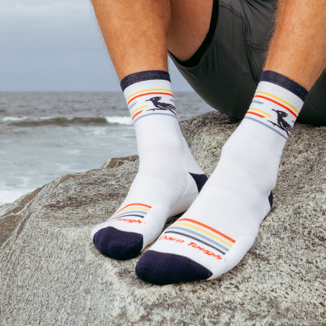 Men's Frontrunner Micro Crew Running Socks – Darn Tough