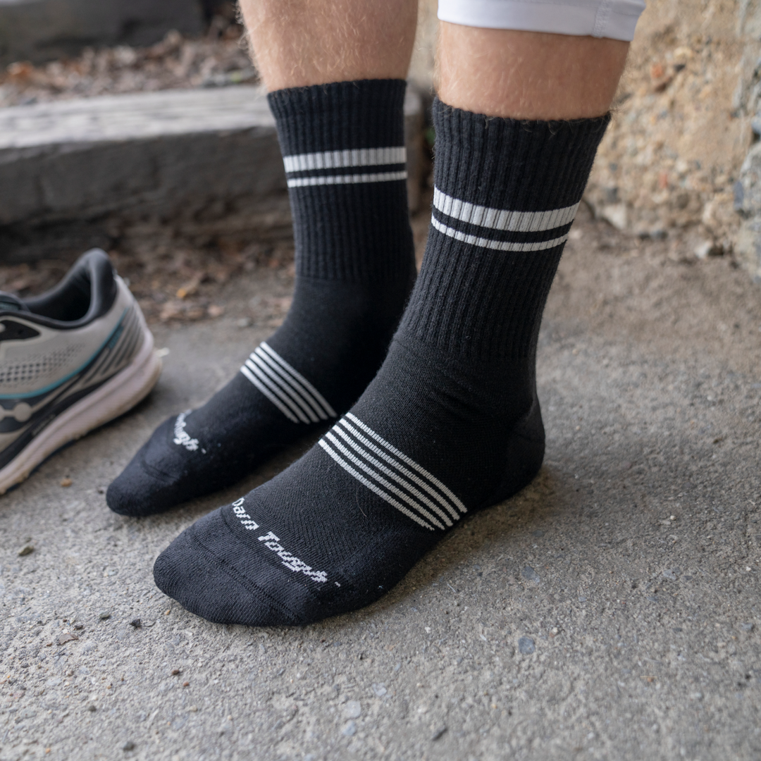 Men's Element Micro Crew Cushion Running Socks – Darn Tough