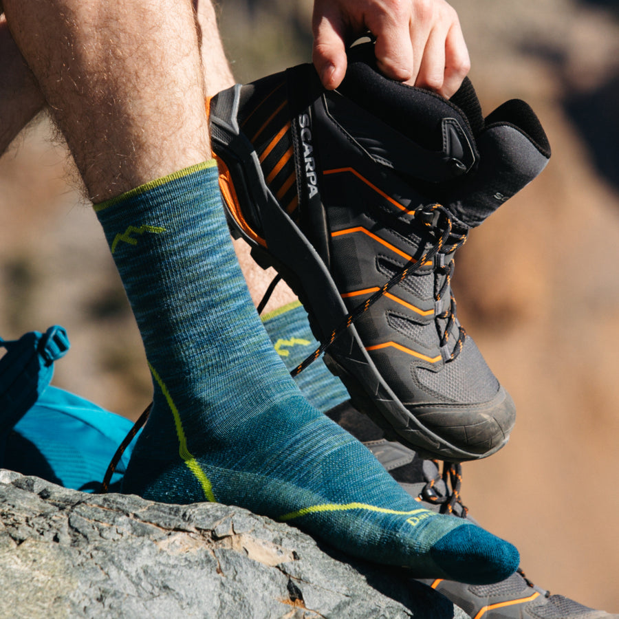 Men's Light Hiker Micro Crew Hiking Socks Darn Tough