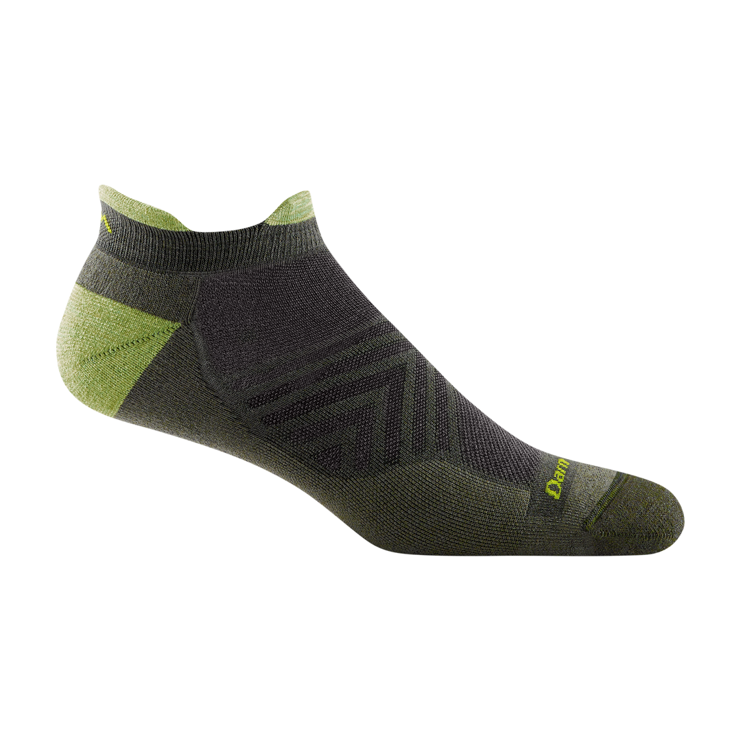  1039 men's no show tab running sock in fatigue green with olive green toe and medium green heel and tab accents