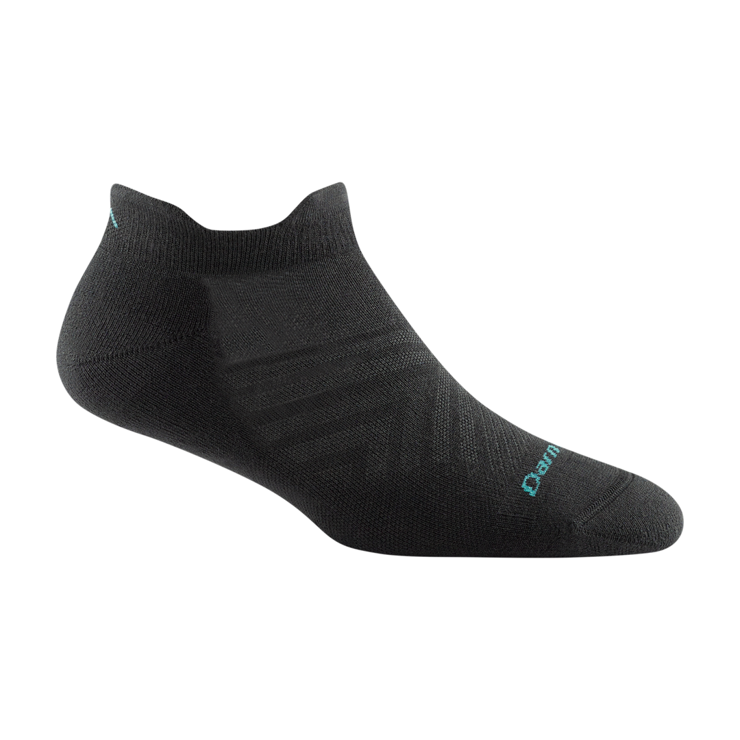 1052 women's coolmax run no show tab running sock in black with light blue darn tough signature on forefoot