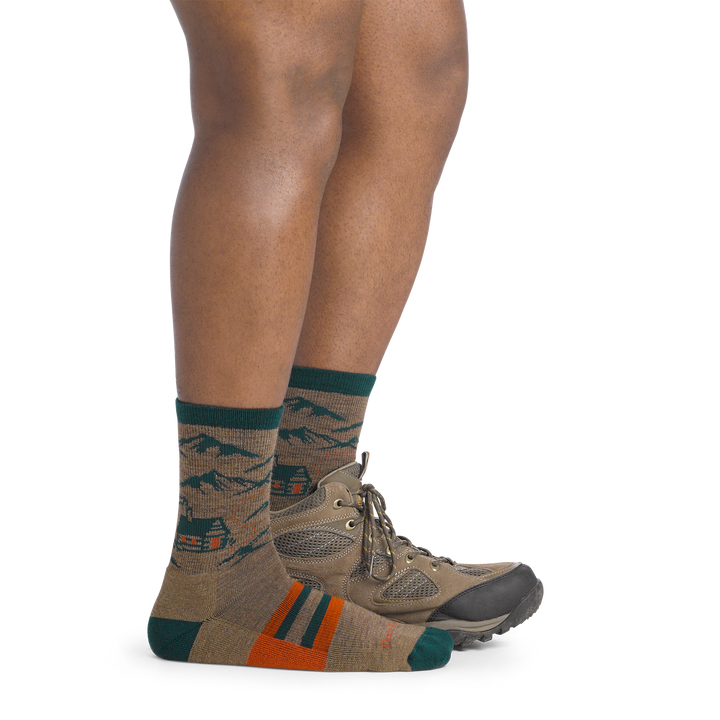 on model image side view back foot in shoe wearing the 5021 hut hut hike micro crew sock in bark colorway