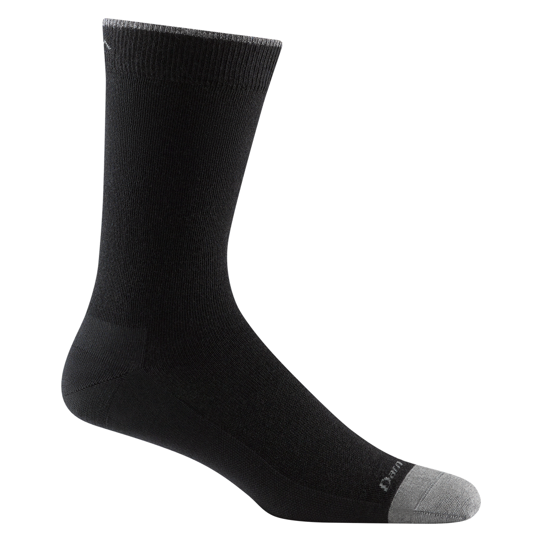 6032 men's solid crew lifestyle sock in color black with light gray toe accent and darn tough signature on forefoot