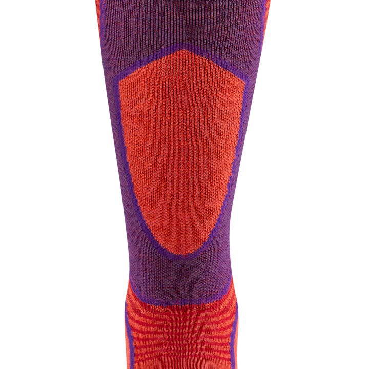 Close up of the front shin pad on the 8038 Outer Limits Nightshade