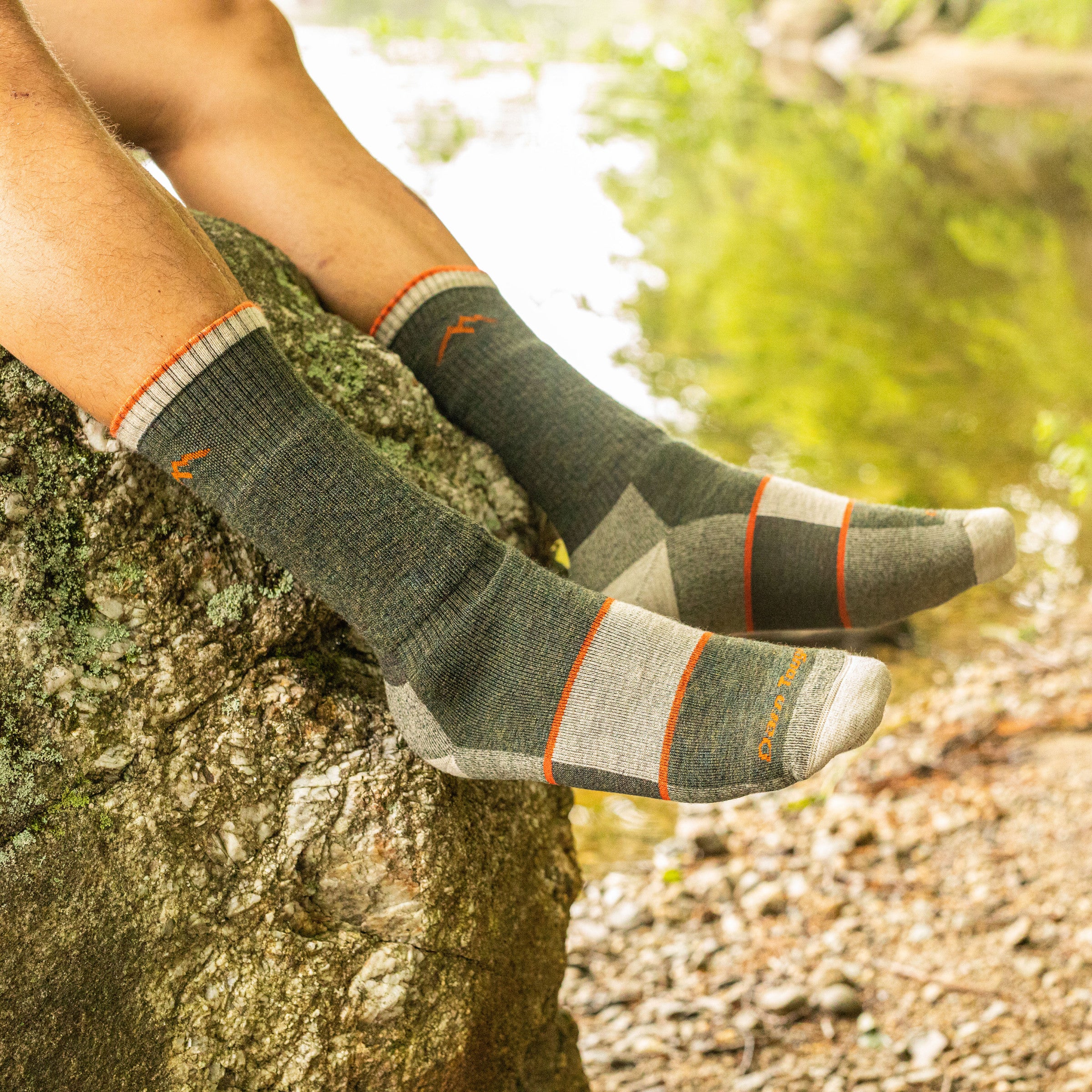 Men s Hiker Boot Full Cushion Hiking Socks Darn Tough