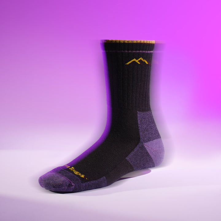 1903 midweight micro crew hiker in shadow on a fuchsia background 