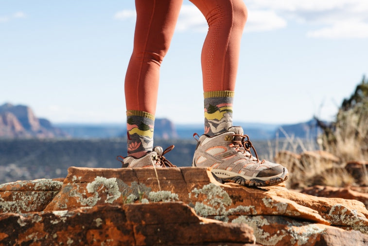 BEST Walking Socks: 4 Brands Every Hiker Should Own 🧦